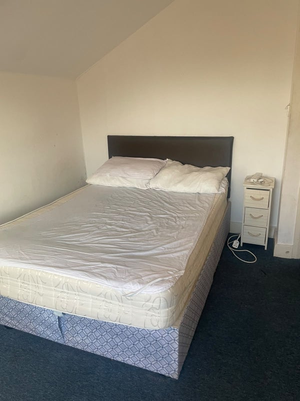Room Freemason's Road in Greater London