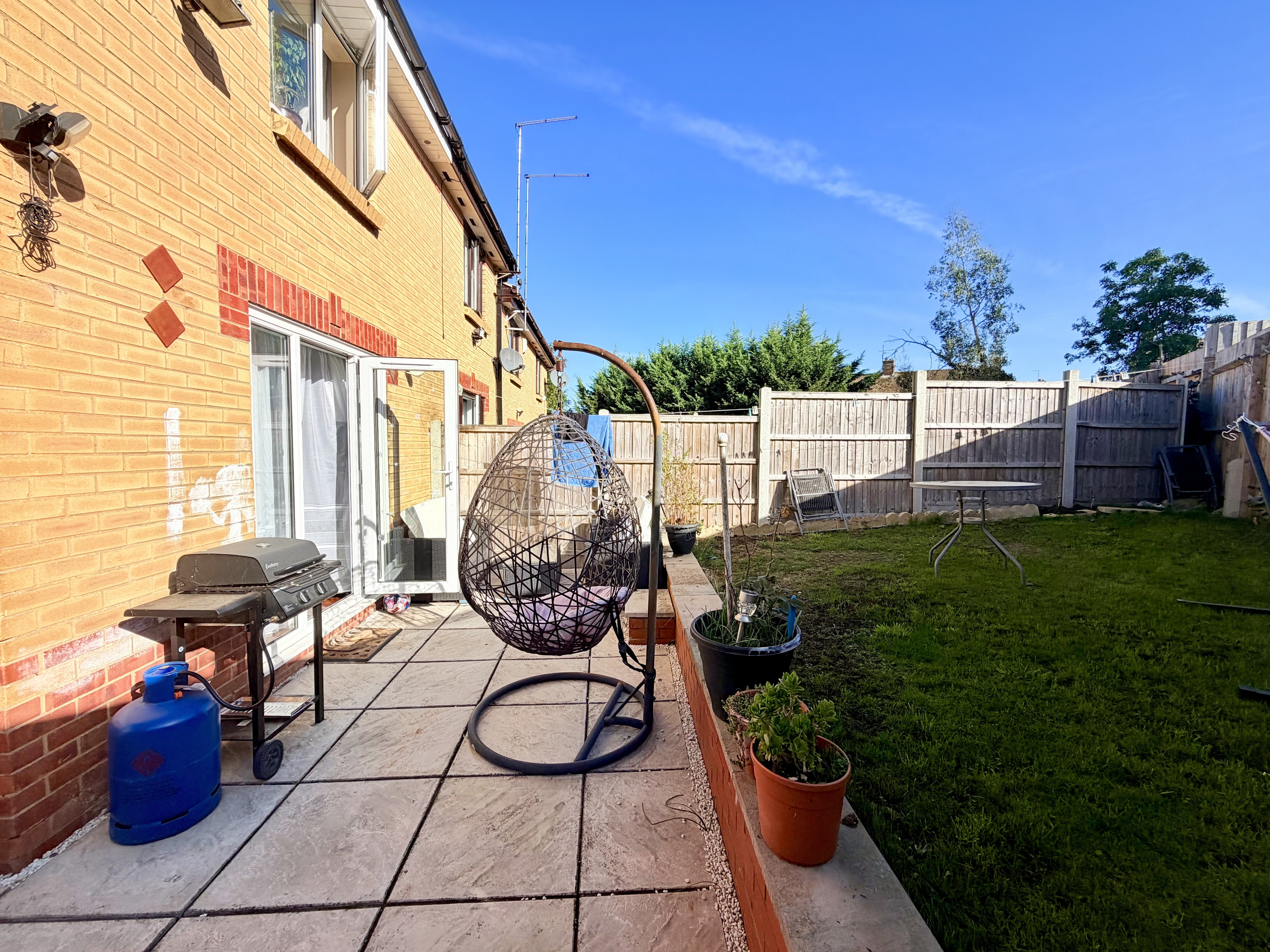 House Balmoral Close in Wellingborough