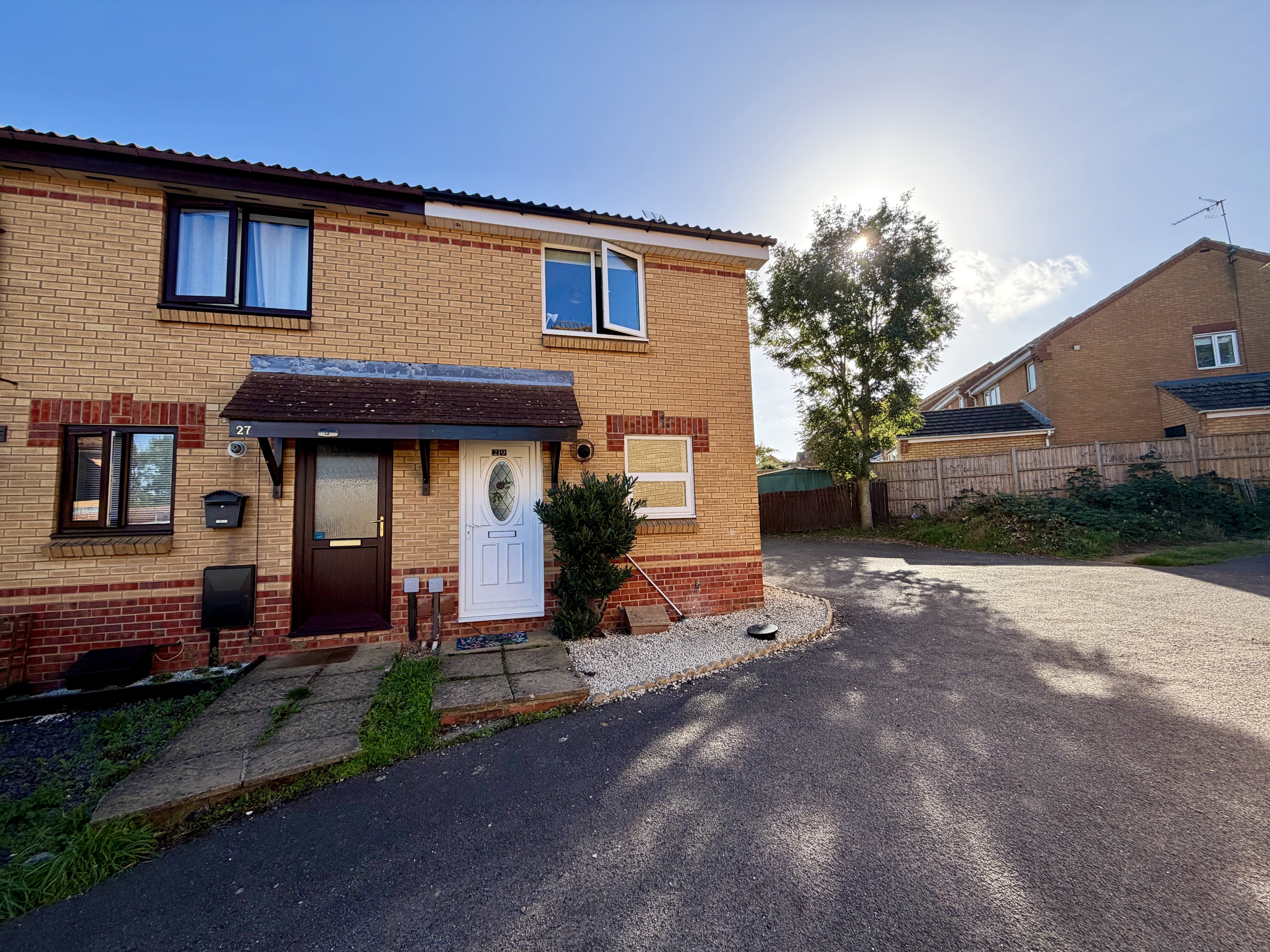 House Balmoral Close in Wellingborough