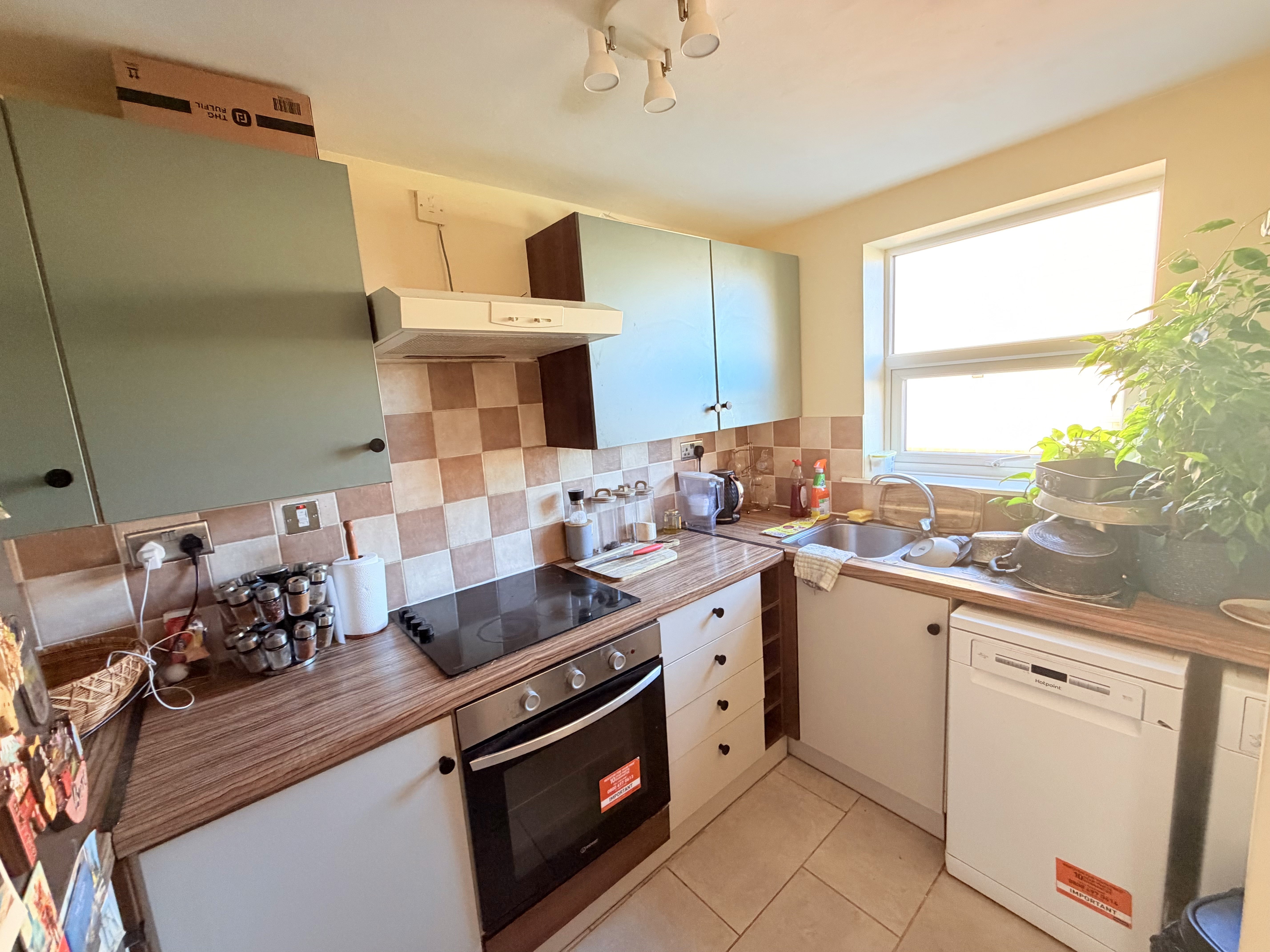 House Balmoral Close in Wellingborough