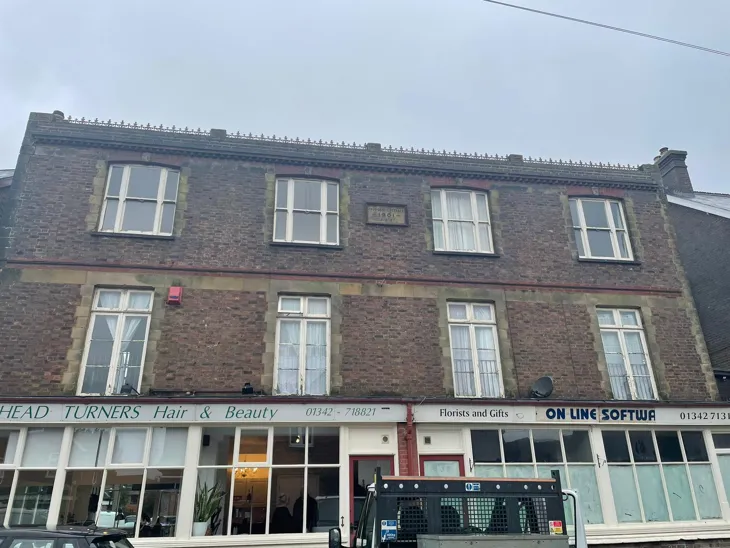 Flat Lion Lane in Crawley