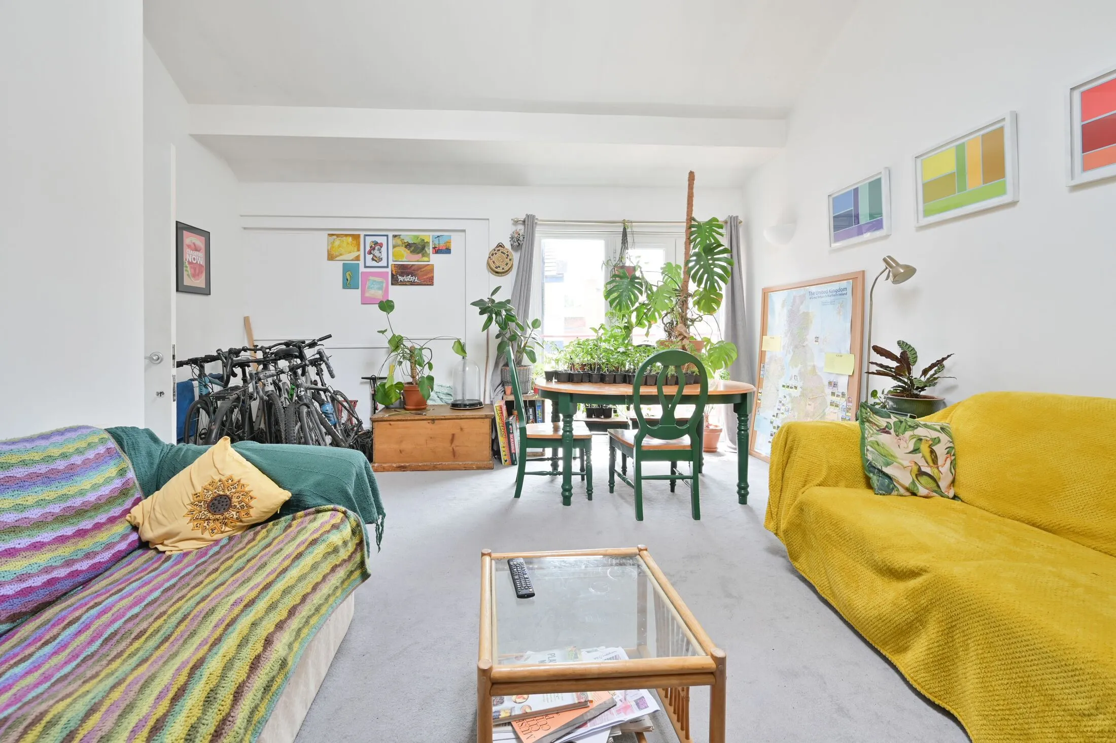 Flat Hopewell Street in Greater London