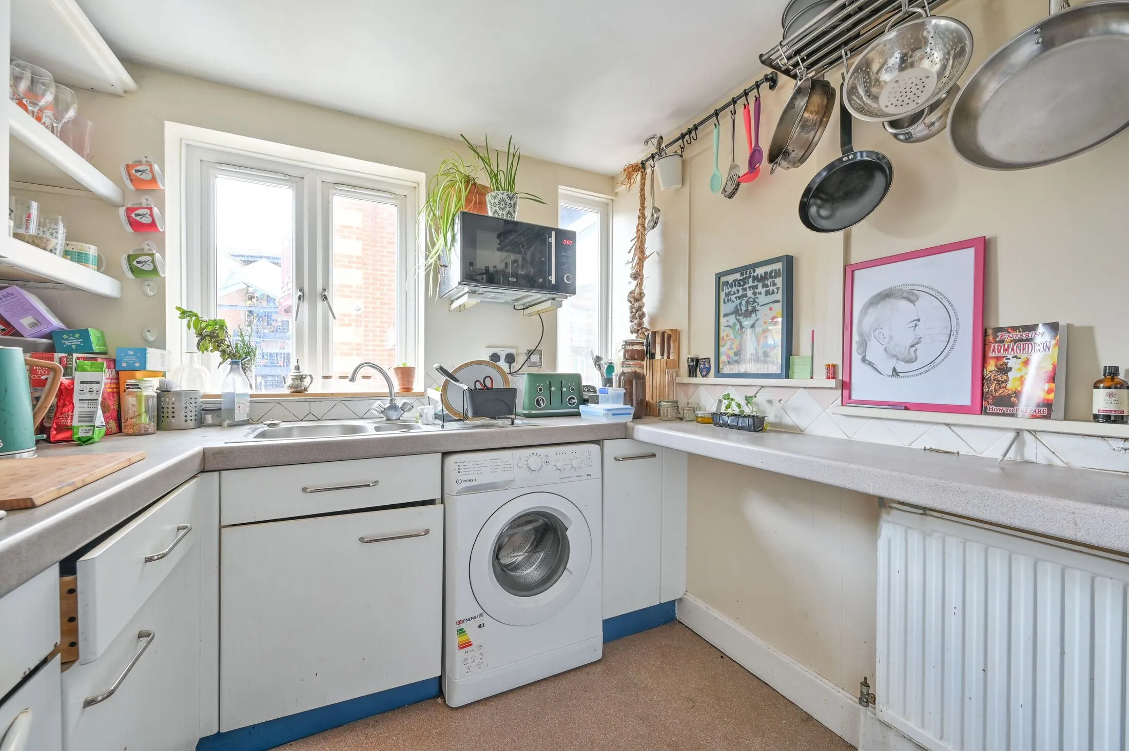 Flat Hopewell Street in Greater London