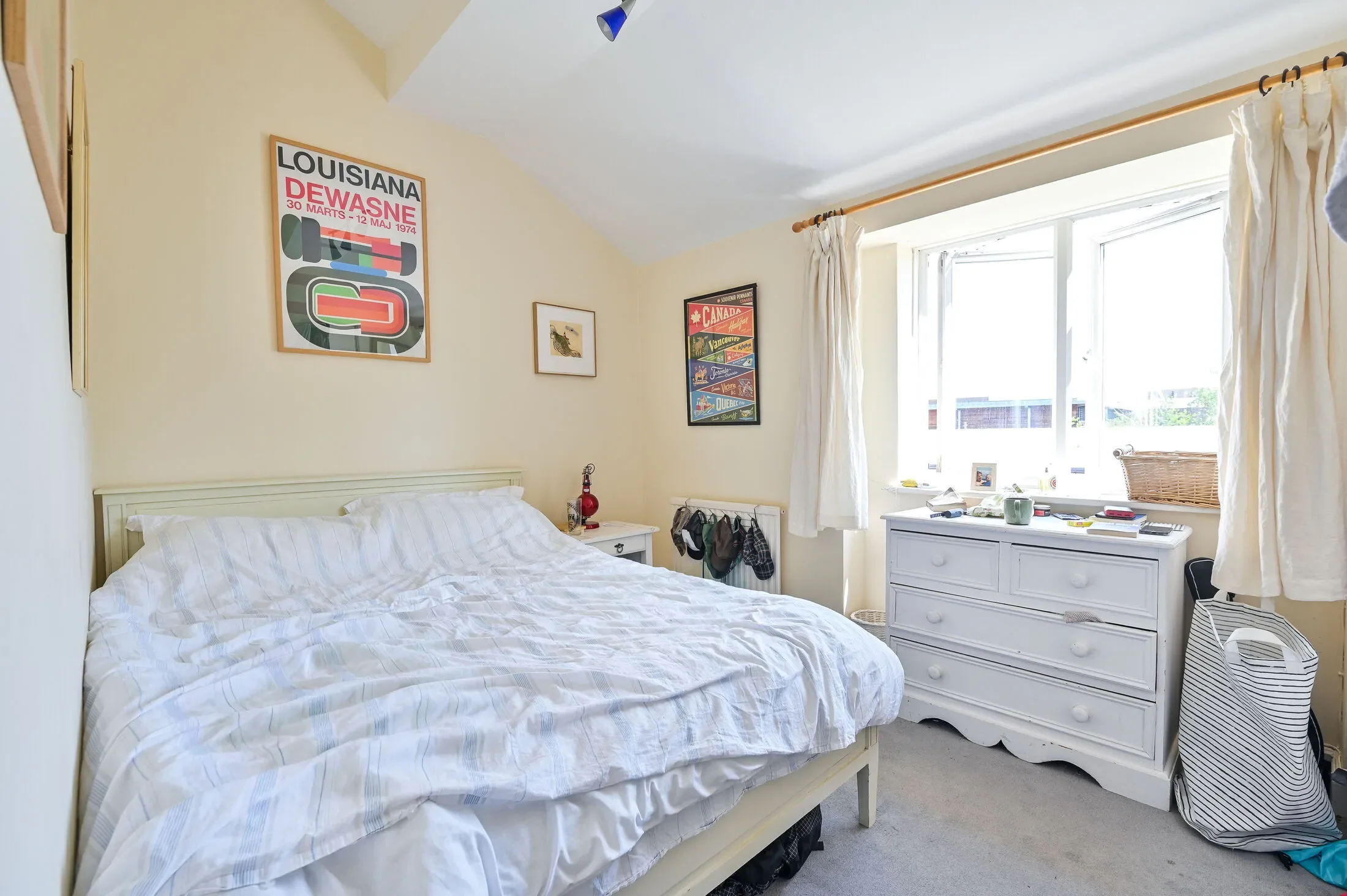 Flat Hopewell Street in Greater London