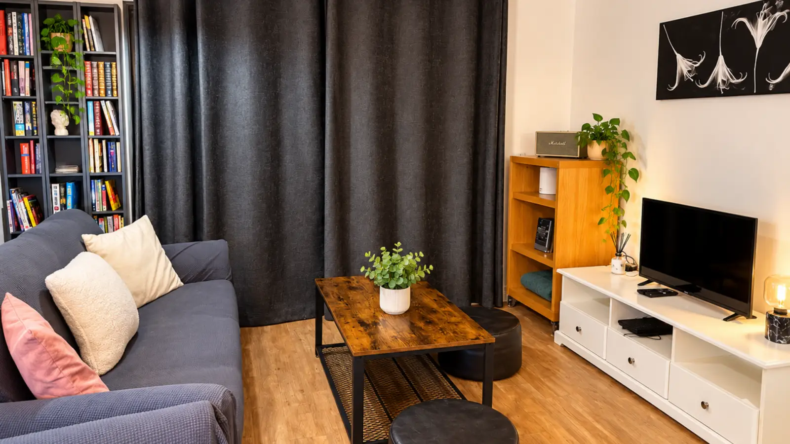 Flat Wiltshire Row in Greater London