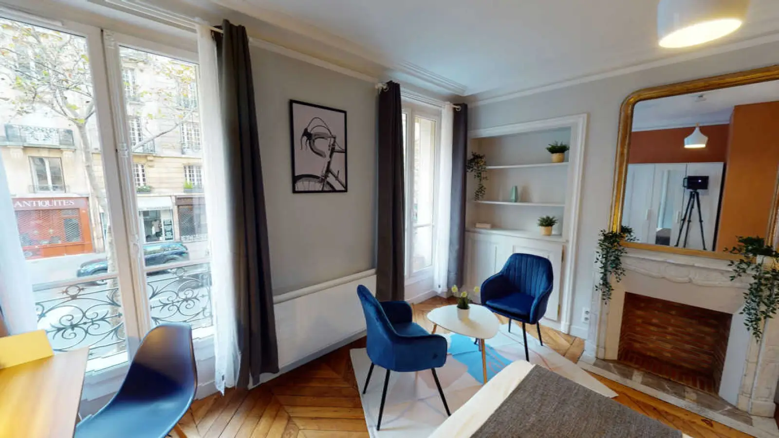 Chambre Avenue Élisée Reclus à Paris