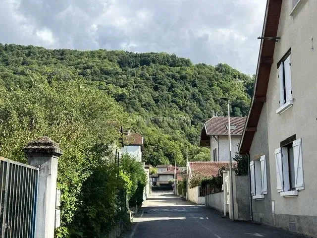 Flat Rue de la Gare in Saint-Égrève