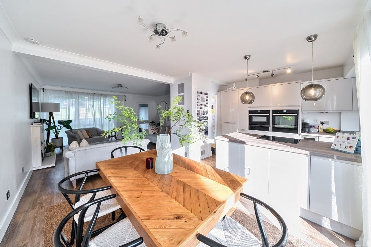 House Colliers in Caterham Valley