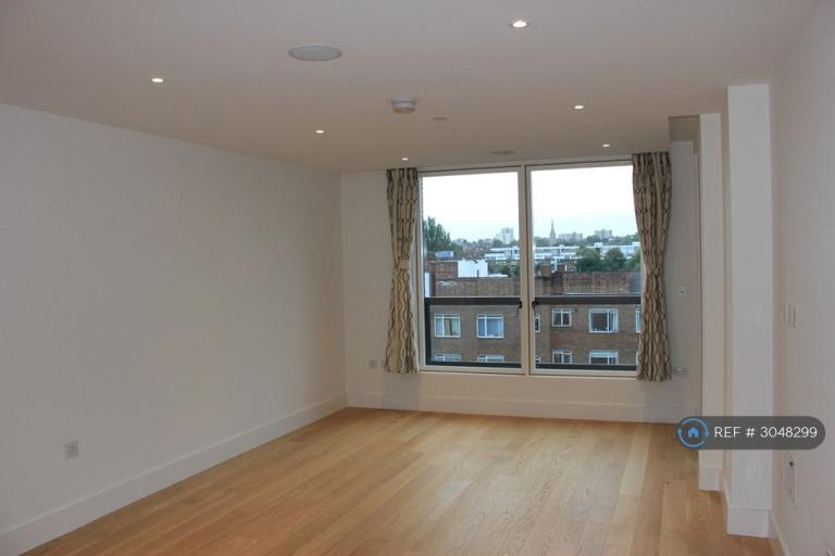 Flat Upper Richmond Road in Greater London