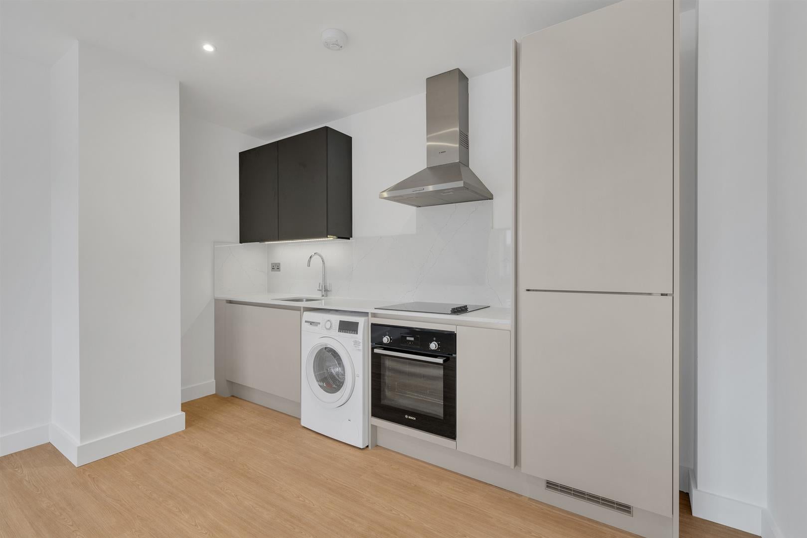 Flat Croydon Road in Greater London