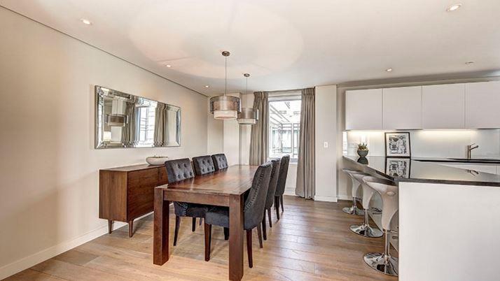 Flat Merchant Square in City of Westminster