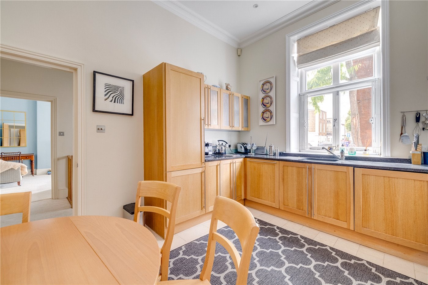 Flat Blacklands Terrace in Greater London