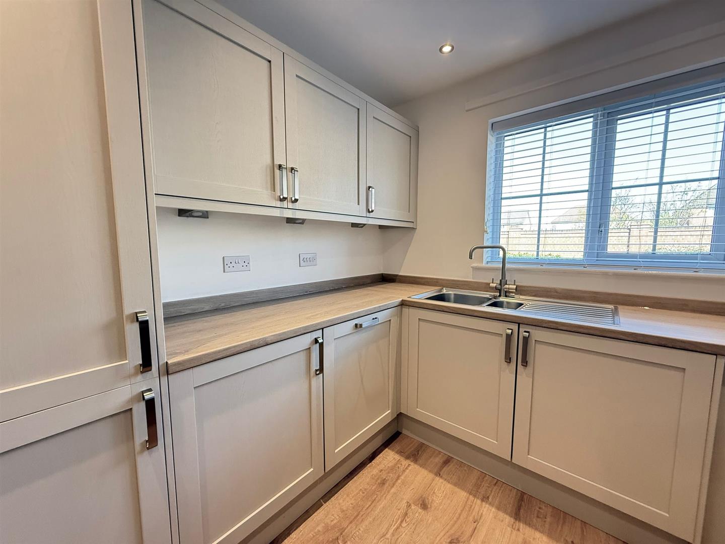 House Ermine Close in Salford