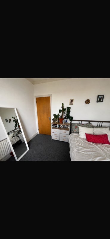 Room Claremont Road in Bristol