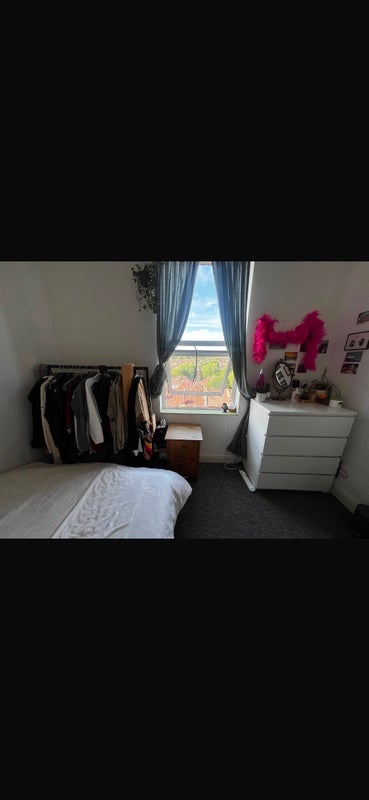 Room Claremont Road in Bristol