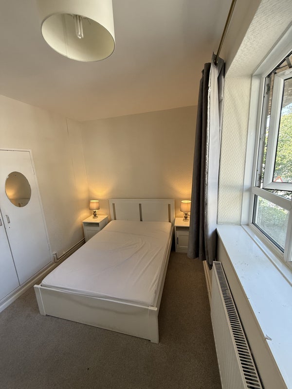 Room Melbourne Grove in Greater London