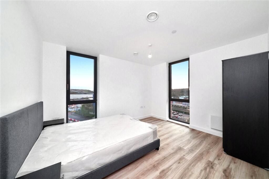 Flat Kimpton Road in Luton