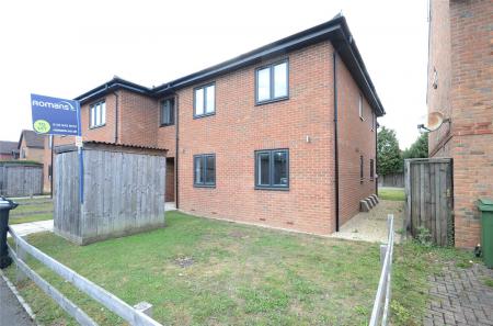 Flat The Bevers in Mortimer