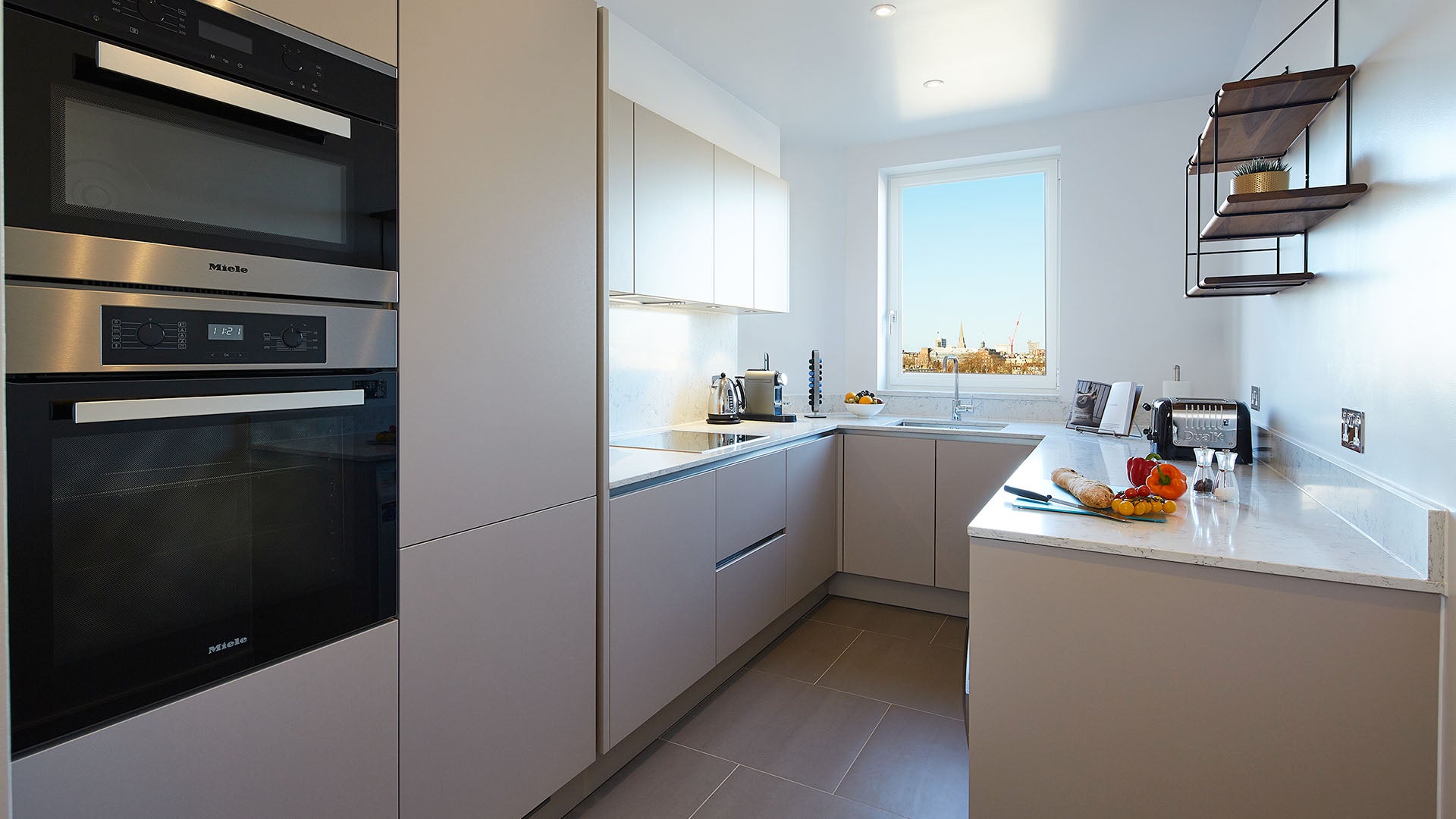 Flat Ashburn Place in Greater London