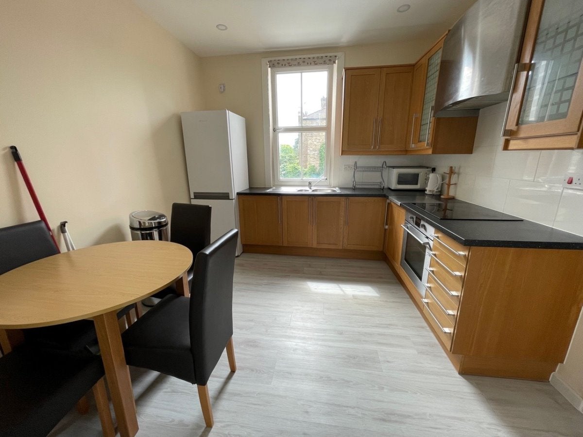 Flat Tottenham Road in Greater London