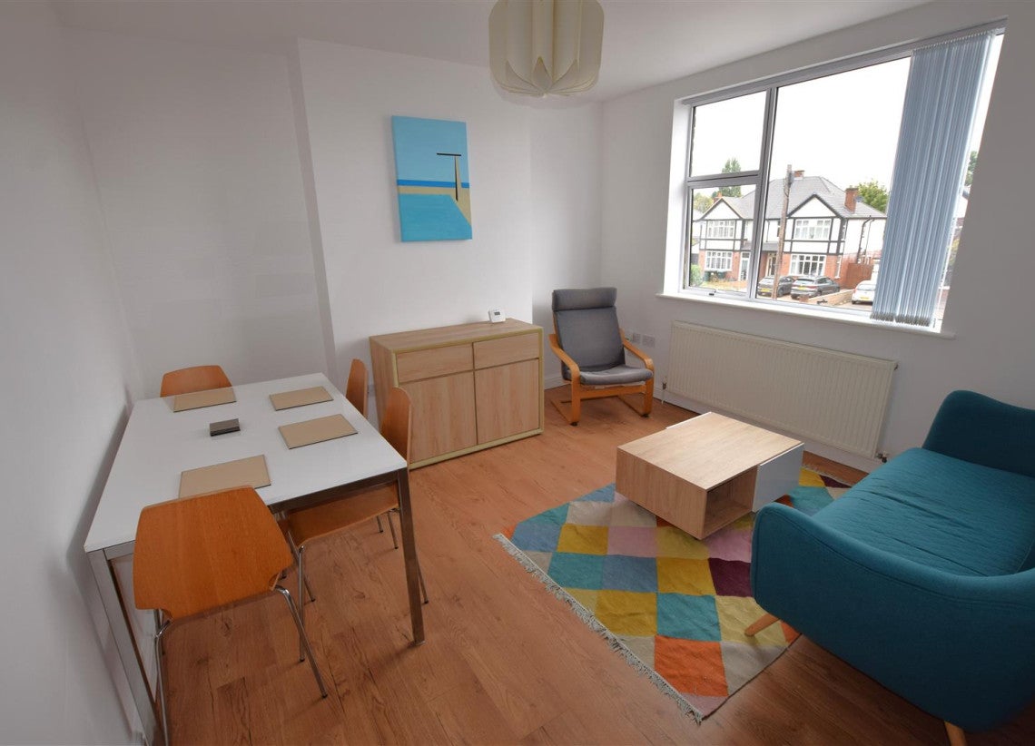 Flat Quinton Parade in Coventry