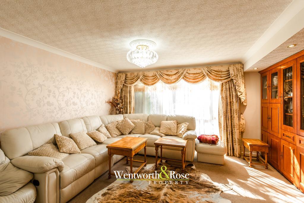 House Bishbury Close in Birmingham