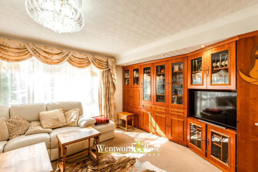House Bishbury Close in Birmingham