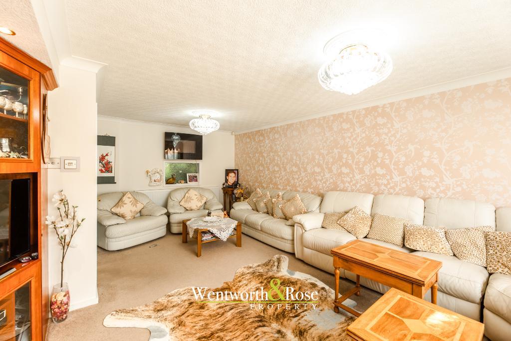 House Bishbury Close in Birmingham