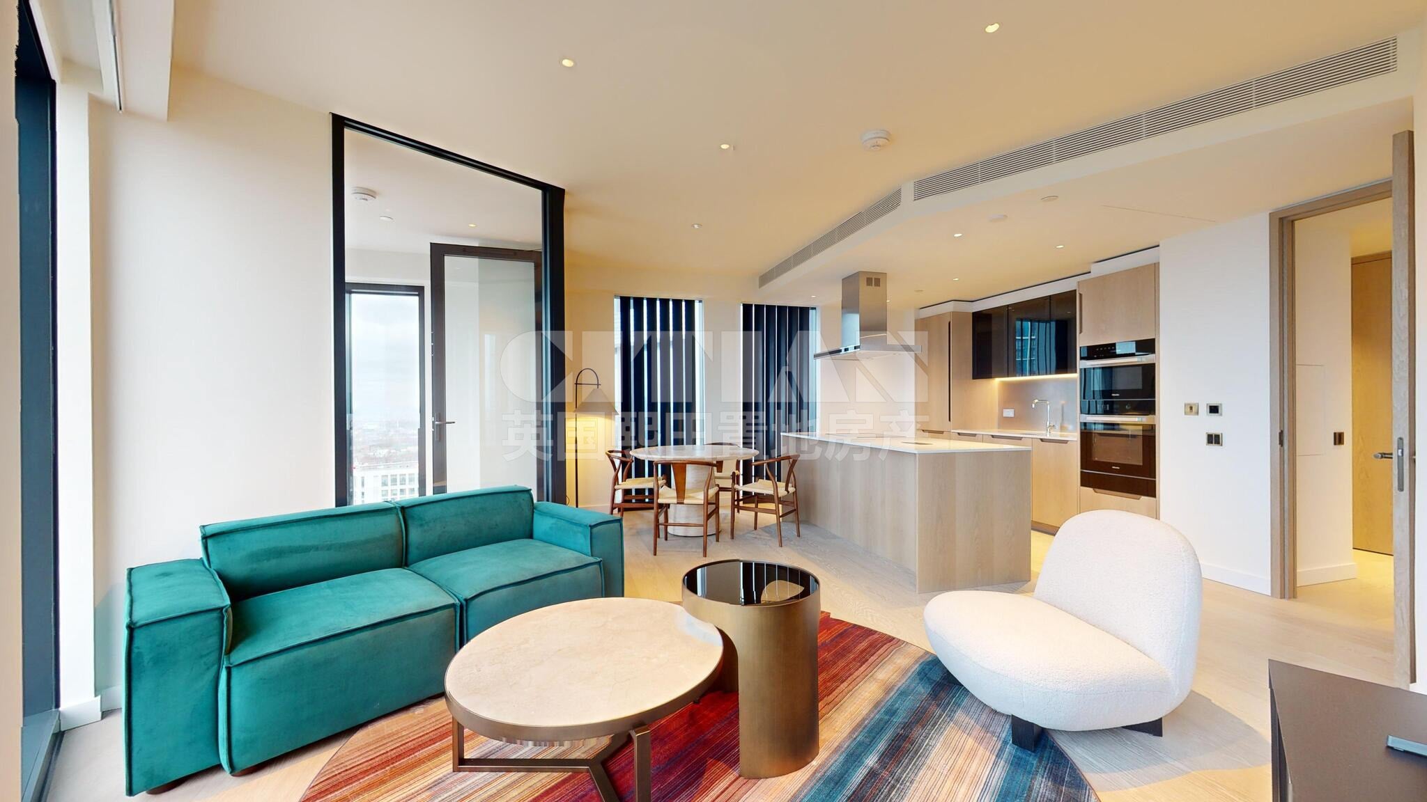 Flat Nine Elms Lane in Greater London