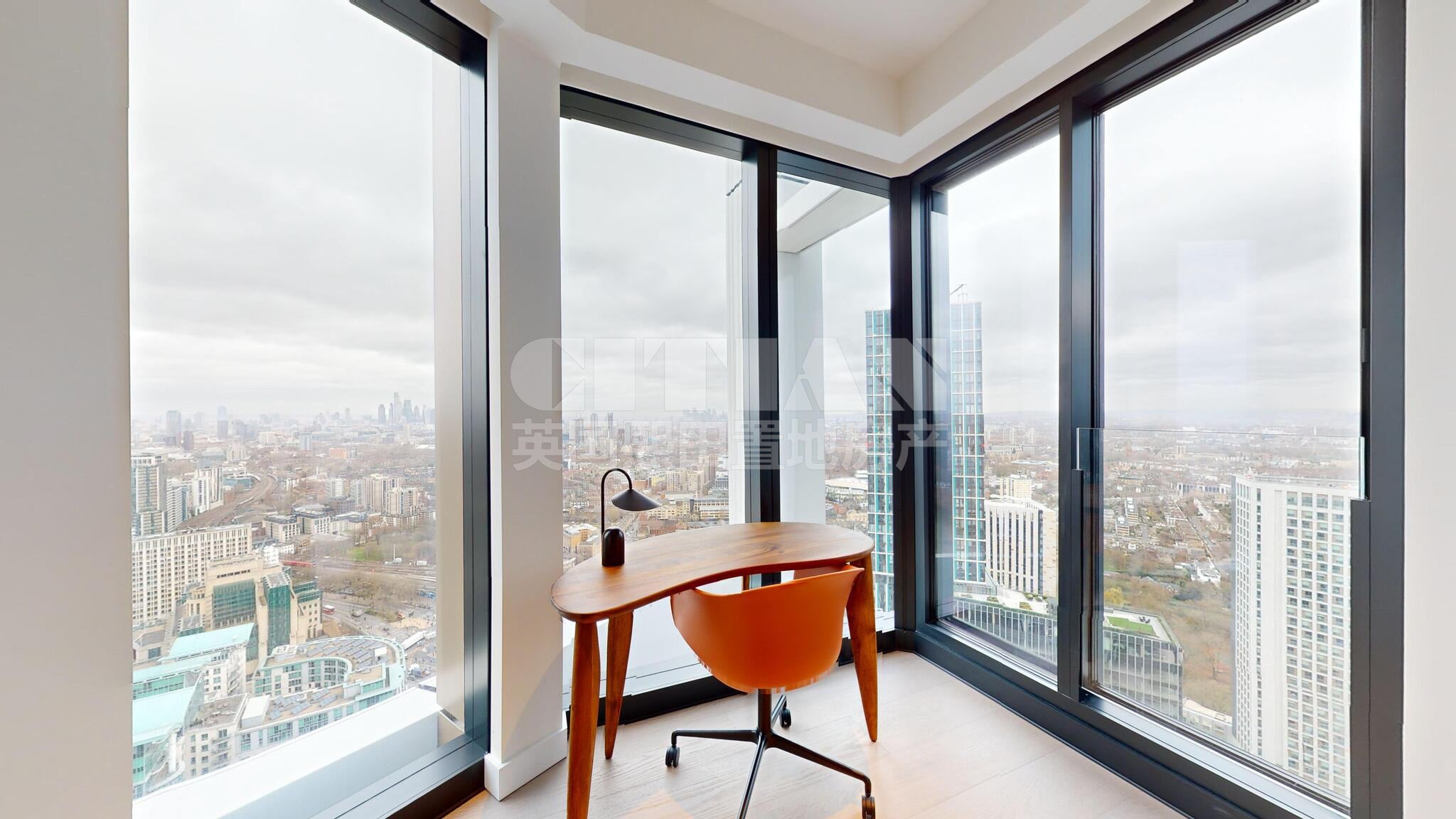 Flat Nine Elms Lane in Greater London