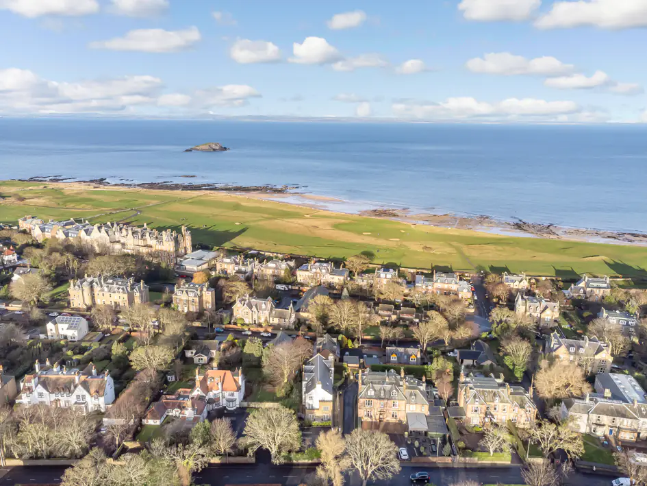 Flat Dirleton Avenue in North Berwick