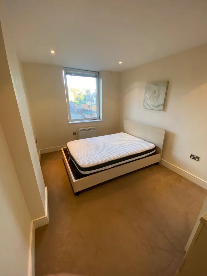 Room Drayton Park in Greater London