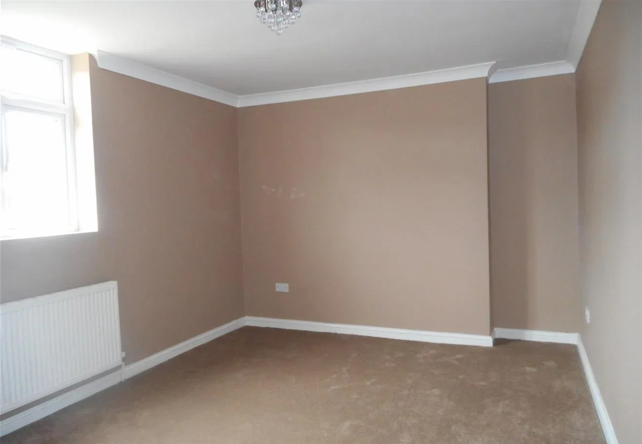 Flat Duke Road in Greater London