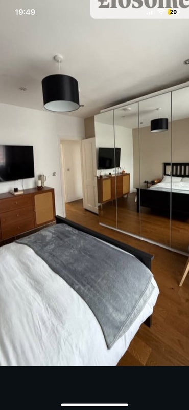 Room New Cross Road in Greater London