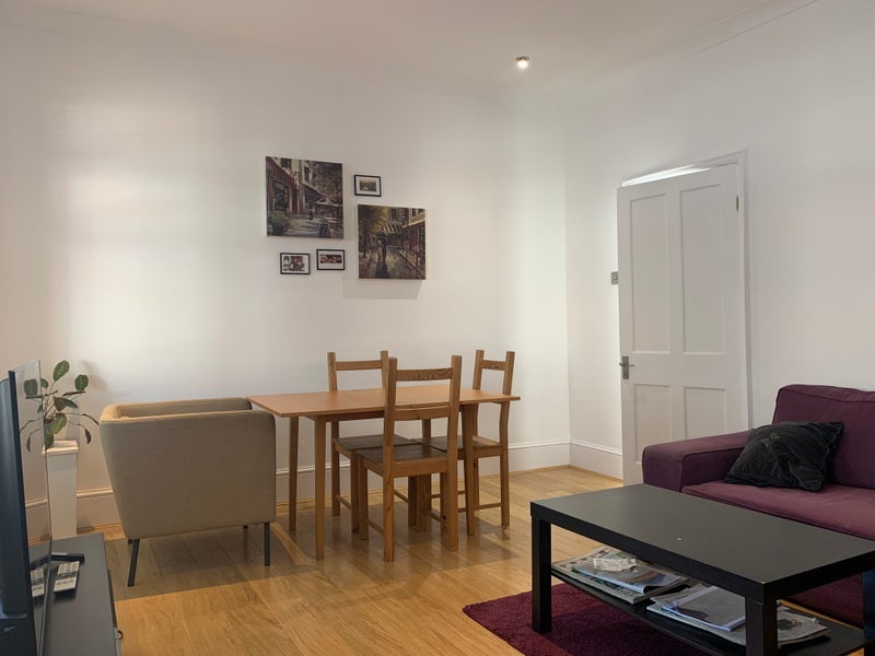 Room Acton Lane in Greater London