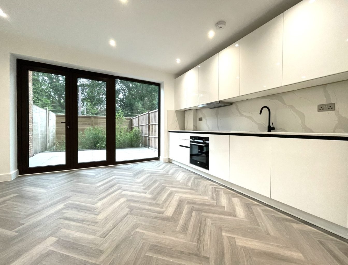 House Larkshall Road in Greater London