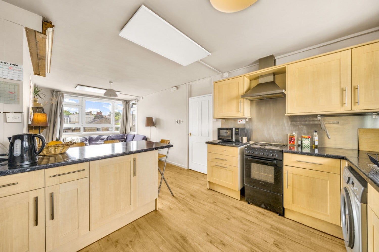 Flat Searles Close in Greater London