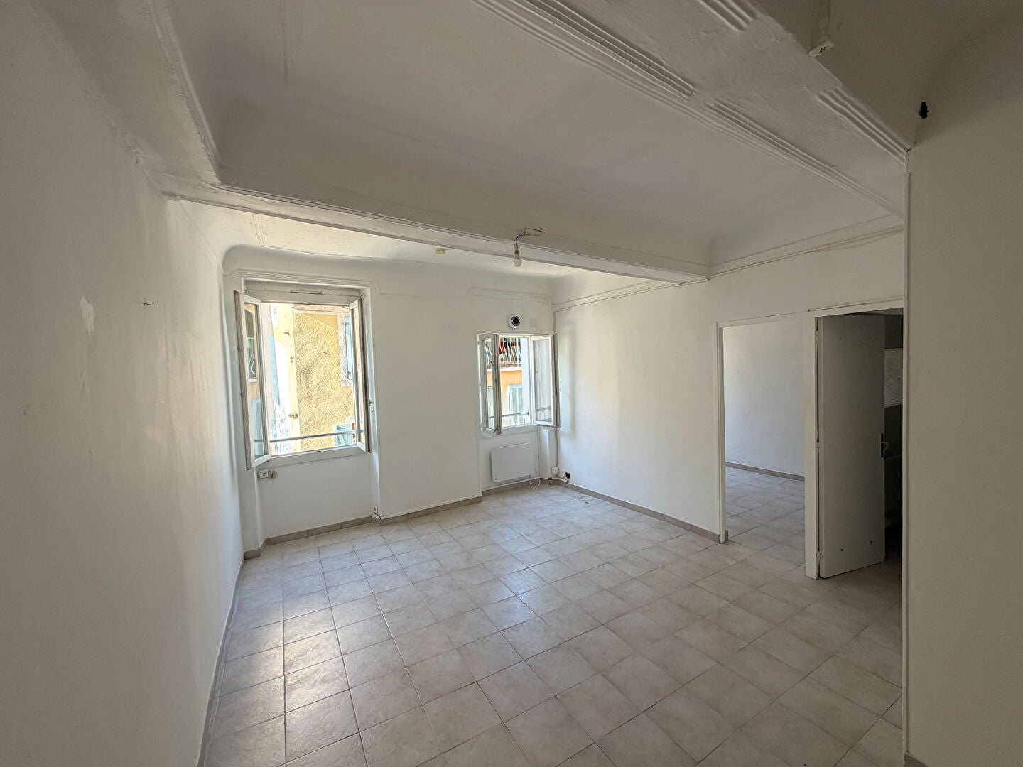 Flat Rue Victor Clappier in Toulon