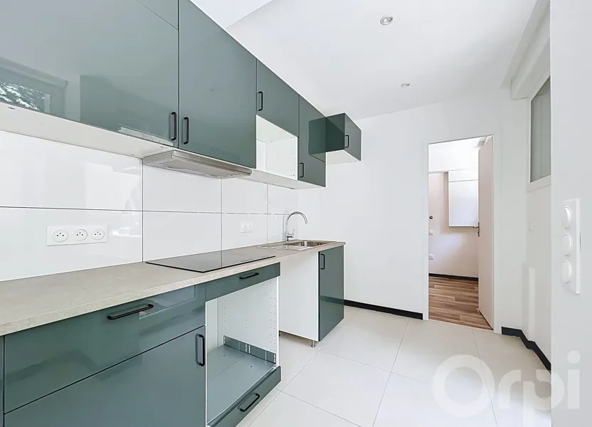 Flat Rue de Marseille in Maisons-Alfort