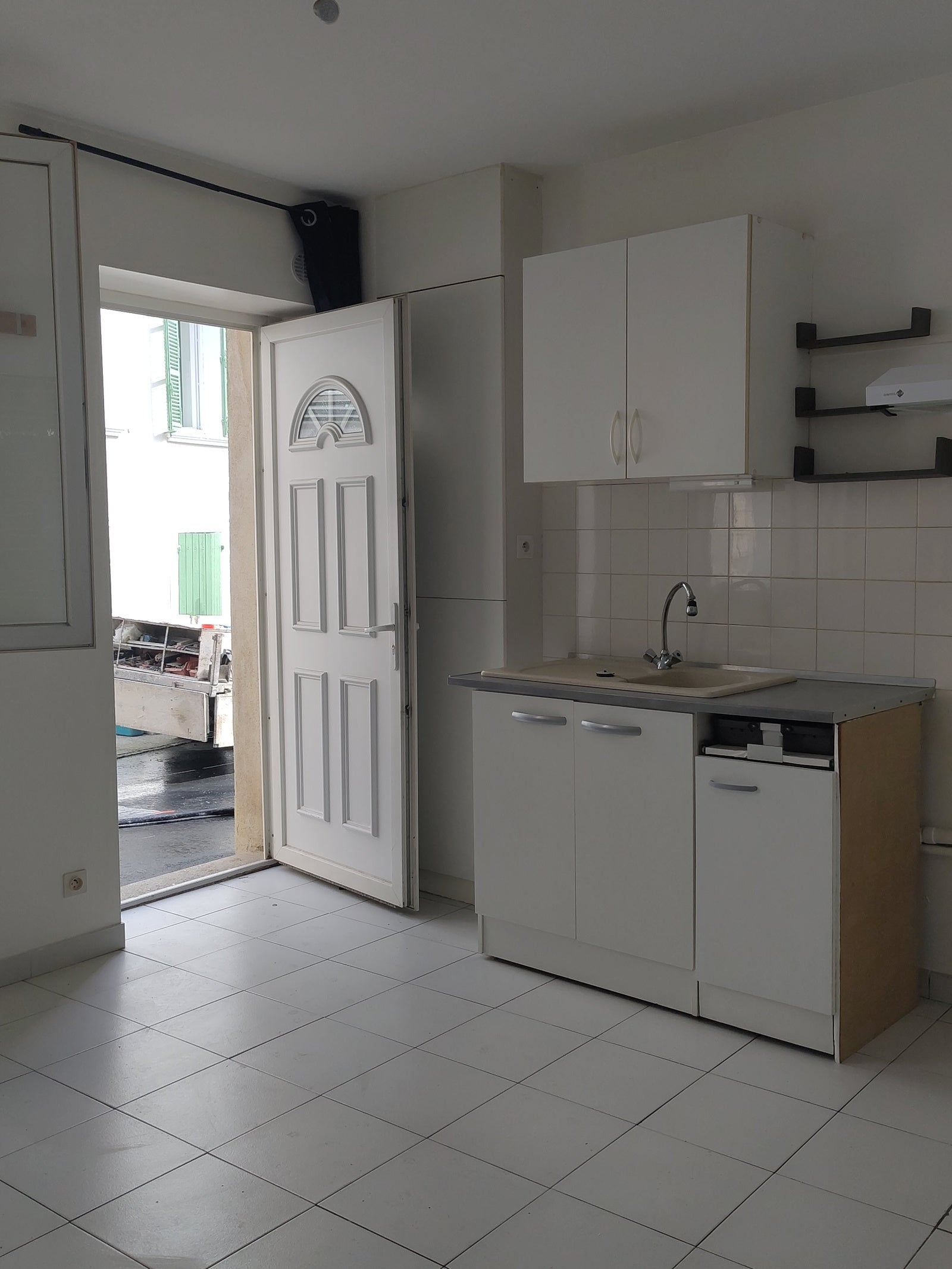 House Place Maurice Charretier in Carpentras