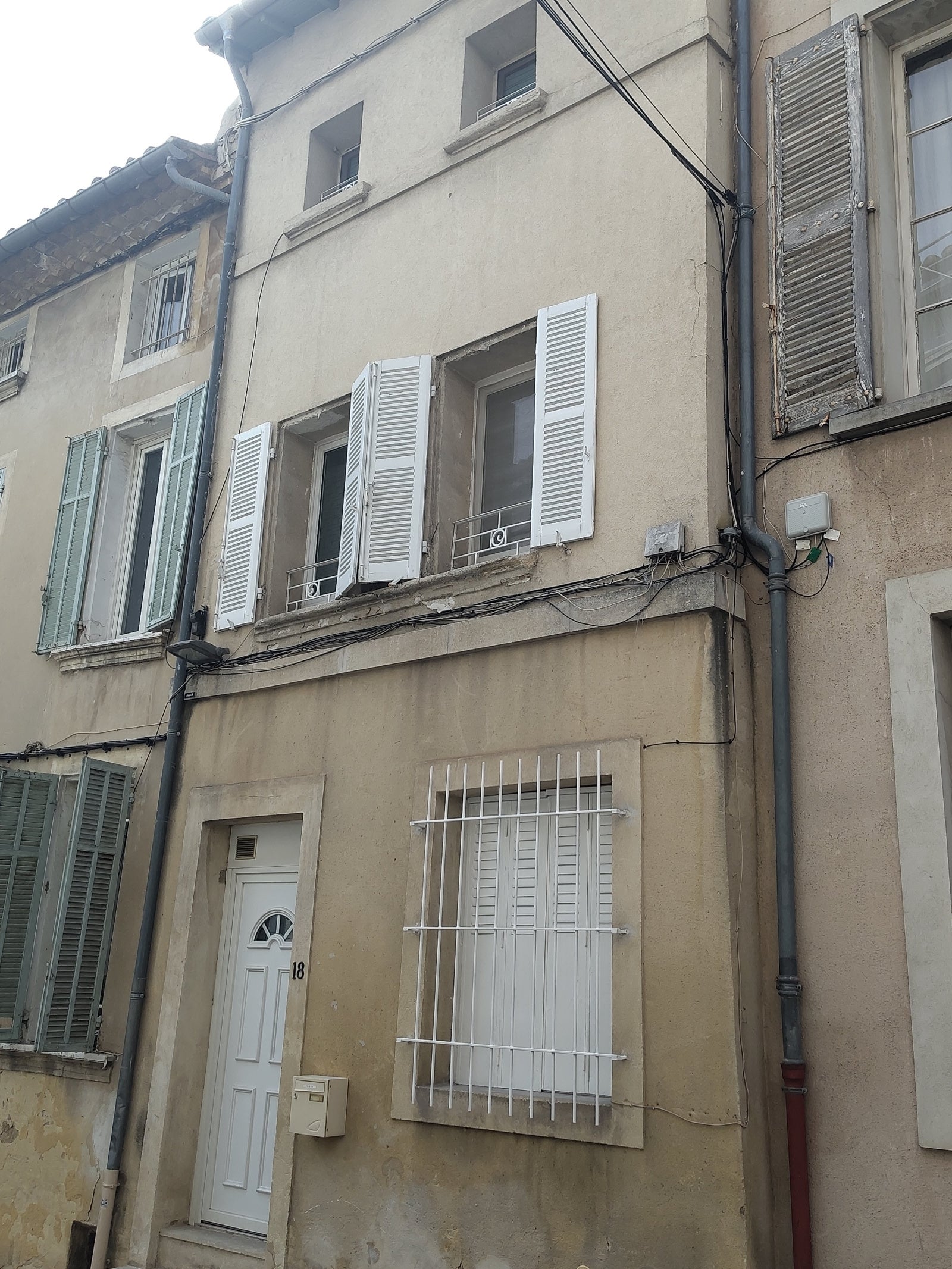 House Place Maurice Charretier in Carpentras