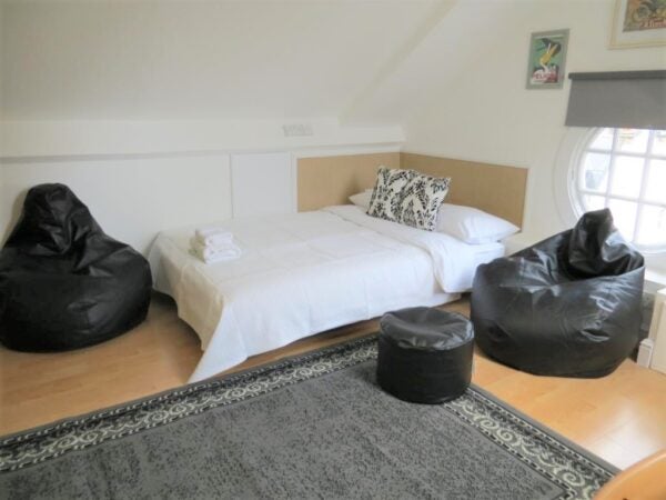 Flat Parfrey Street in Greater London