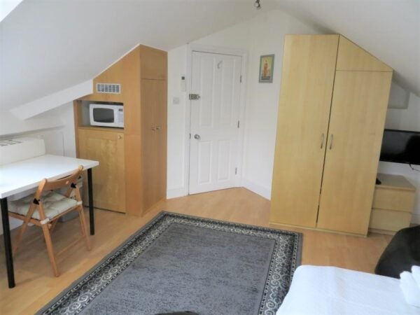 Flat Parfrey Street in Greater London