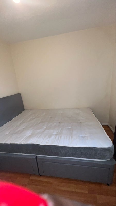 Room Morcom Road in Dunstable