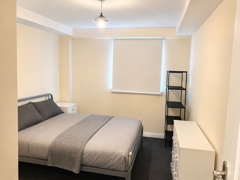 Room Wallace Street in Glasgow