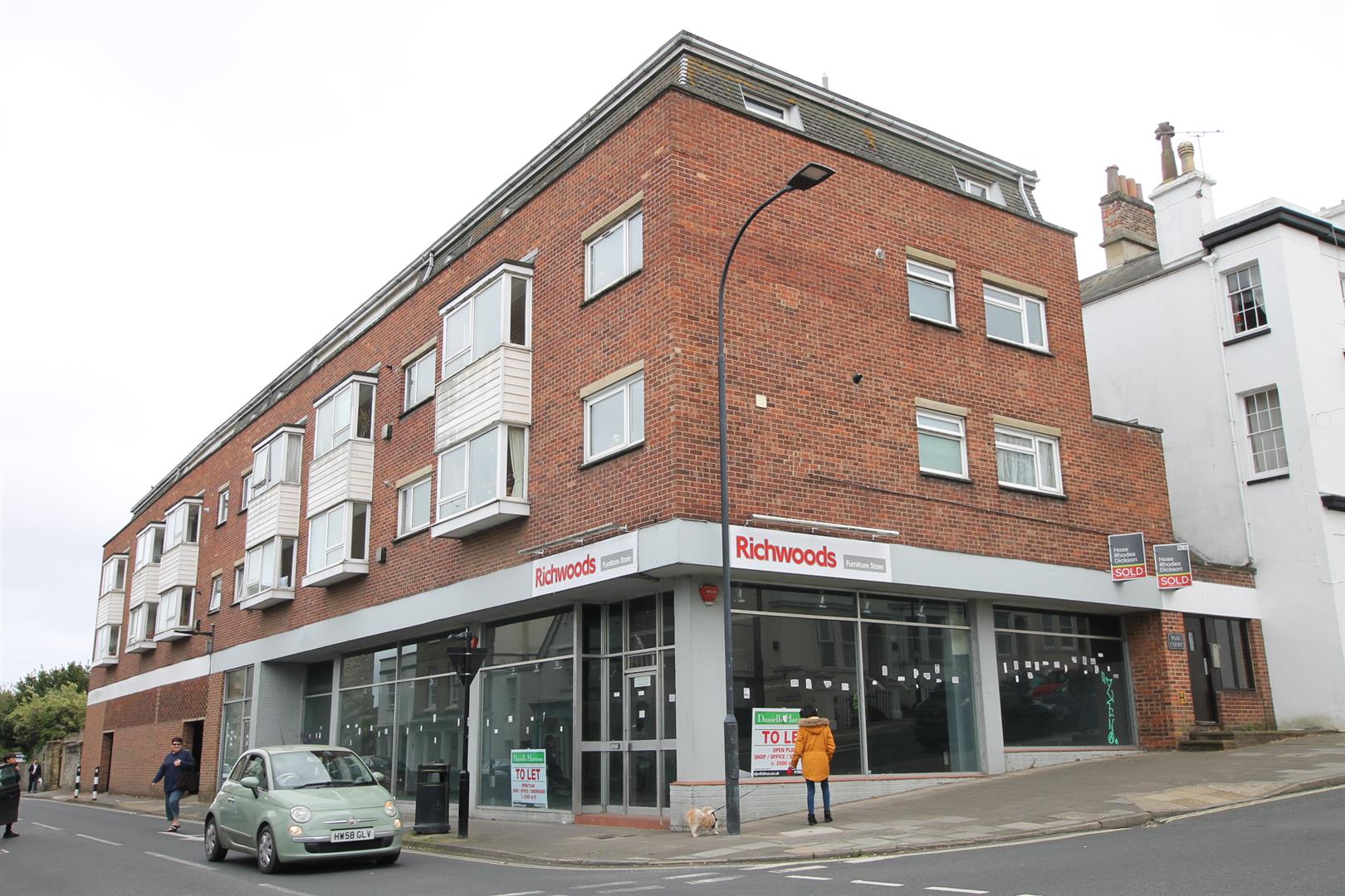 Flat Melville Street in Ryde