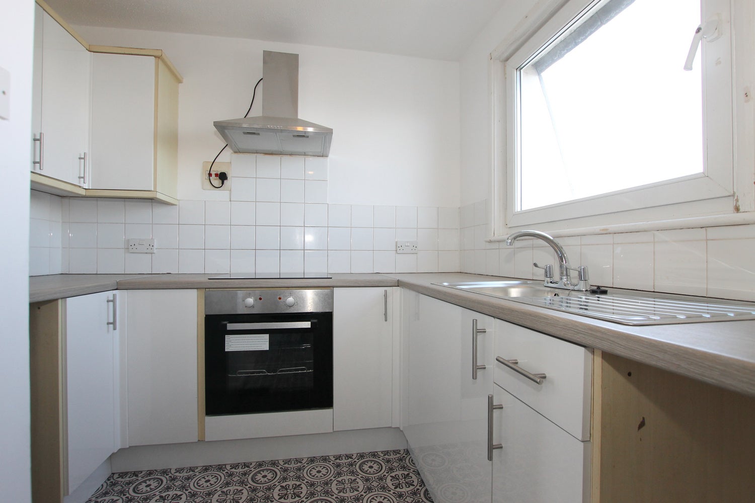 Flat Melville Street in Ryde