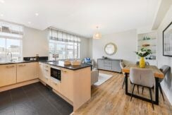 Flat Sloane Street in Greater London