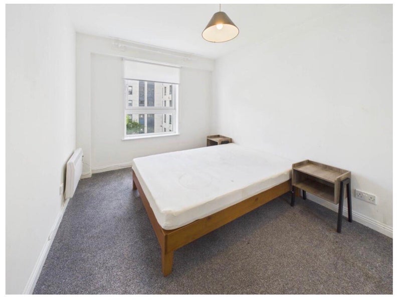 Room Wallace Street in Glasgow