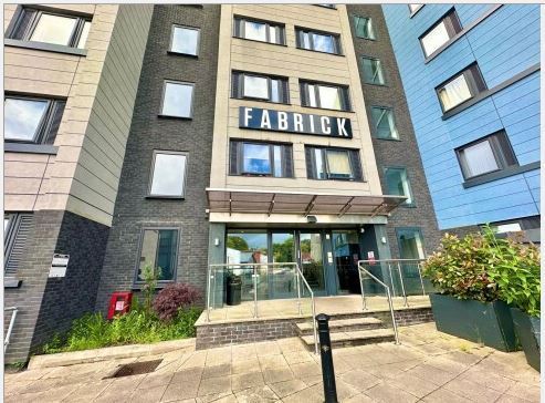 Flat Warren Road in Cheadle Hulme